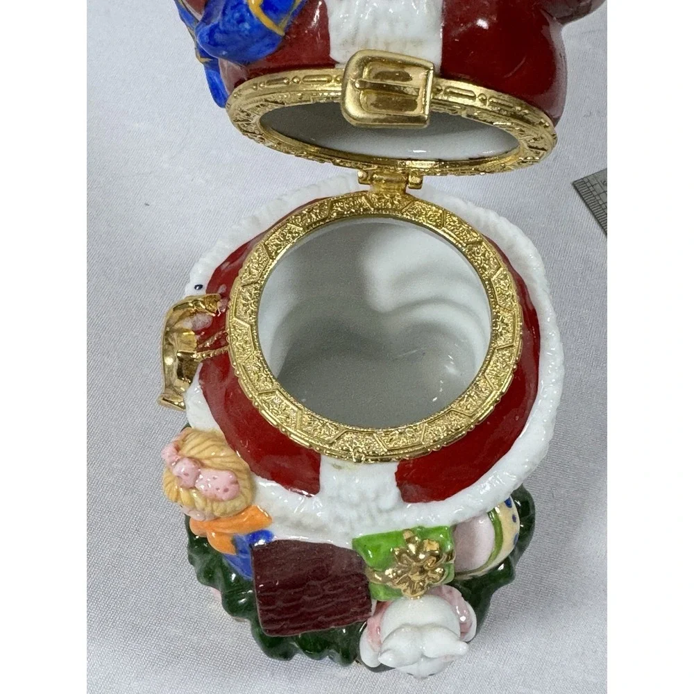 American Traditions traditions santa